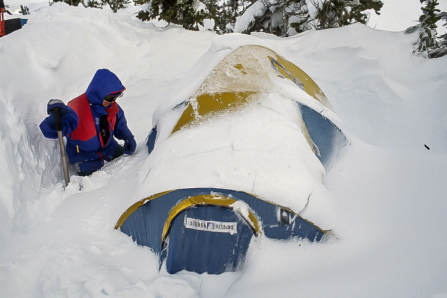 Winter Camping & Snowshelter building training